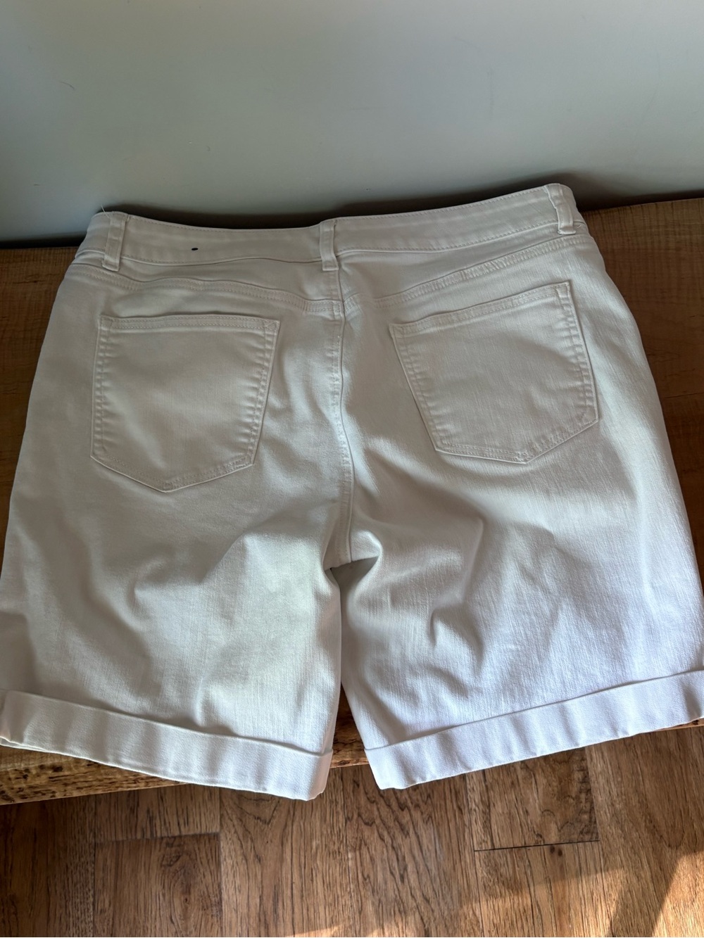 Talbots White Denim Bermuda Shorts “girlfriend denim” 14 - Picture 5 of 5